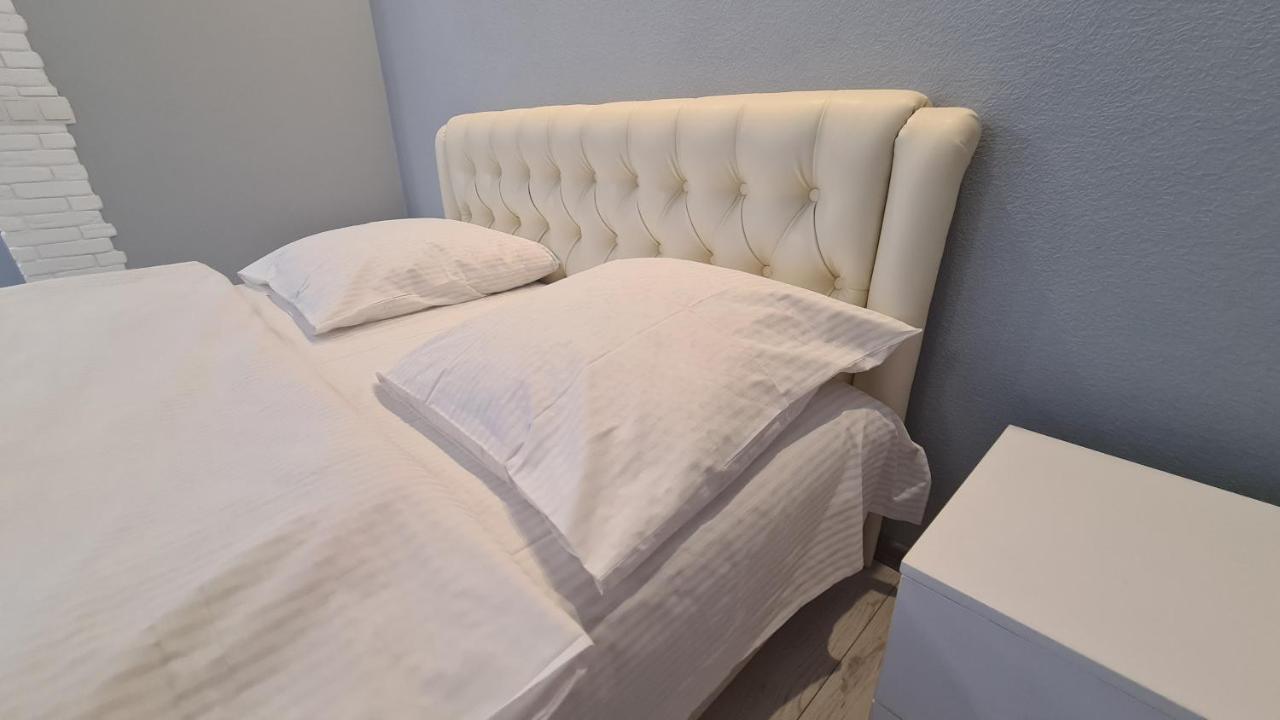 Apartaments On Vulytsia Heroiv Ato 32 Krivoy Rog Εξωτερικό φωτογραφία