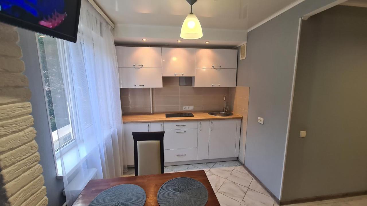 Apartaments On Vulytsia Heroiv Ato 32 Krivoy Rog Εξωτερικό φωτογραφία