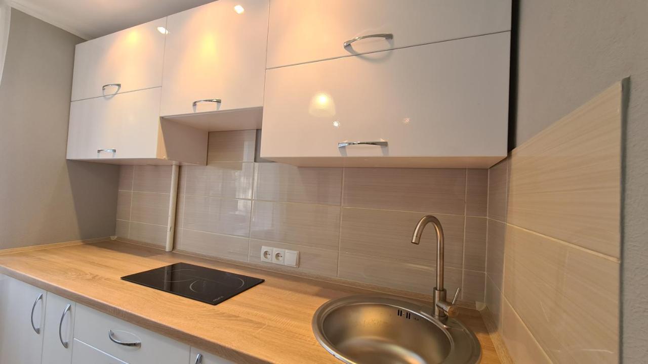 Apartaments On Vulytsia Heroiv Ato 32 Krivoy Rog Εξωτερικό φωτογραφία